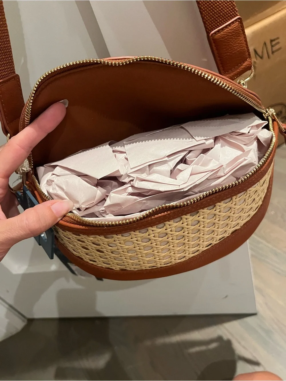 Universal Thread Tan Woven Crossbody Bag